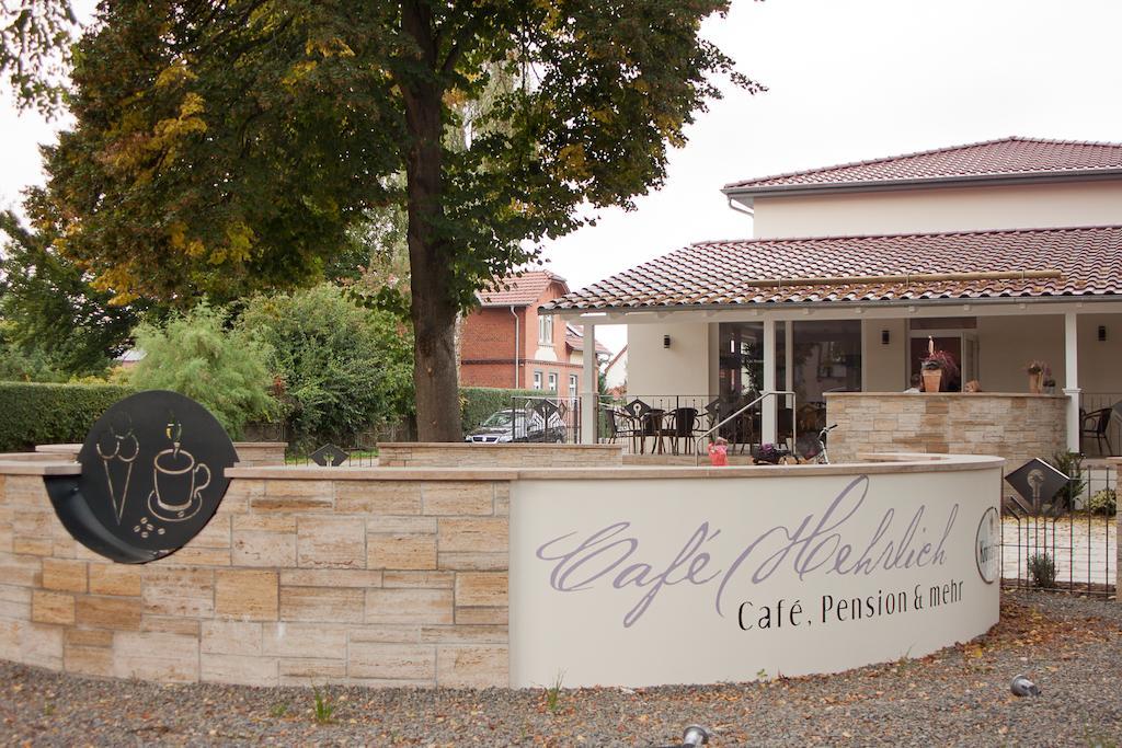 Cafe Hehrlich - Cafe, Pension & Mehr Bad Tennstedt エクステリア 写真